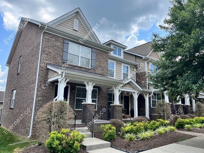 Building Photo - 1410 Riverbrook Dr