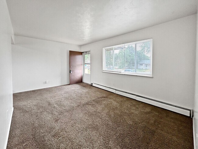 Foto del edificio - $0 DEPOSIT OPTION. 2 BED 1 BATH IN SOUTH WESTMINSTER, NEW CARPET!