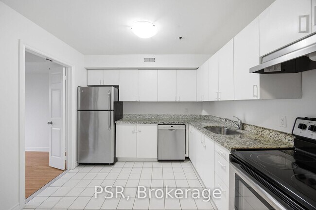 Photo du bâtiment - 3314 Yonge St