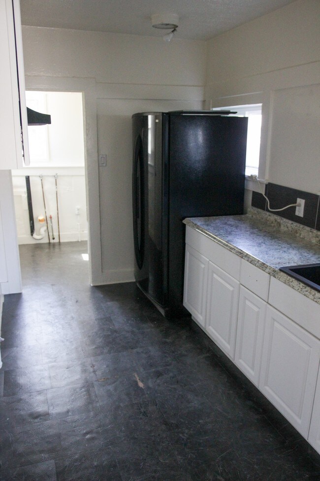 Building Photo - 332 West 79th Street, Unit Rear