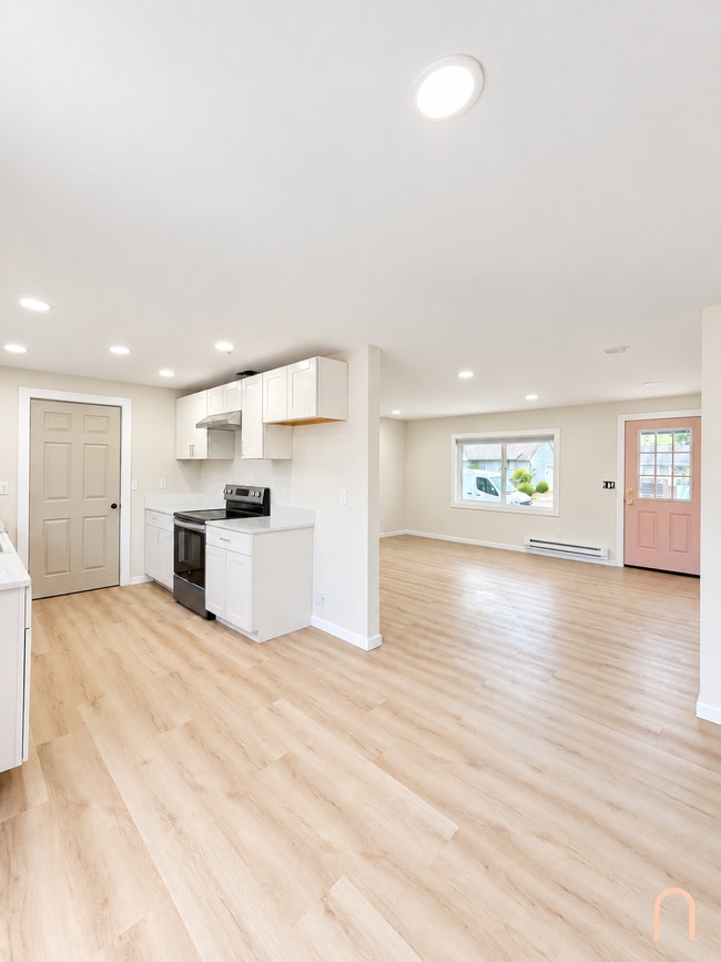 Building Photo - 4270 SW 177th Ave