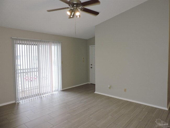 Building Photo - 601 E Burgess Rd