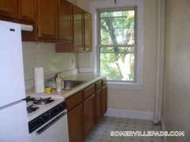 Foto del edificio - 163 Summer St