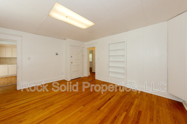 Foto del edificio - 506 E 7th St