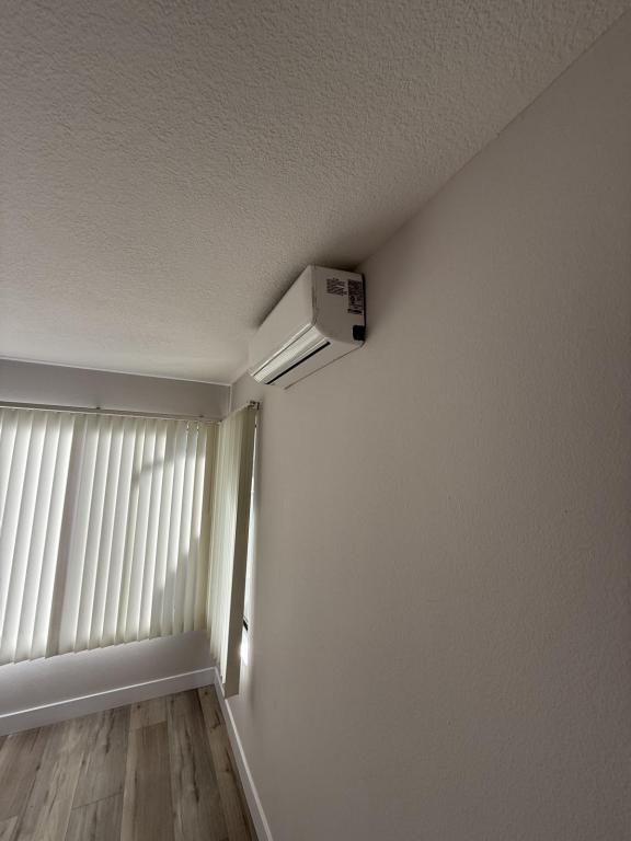 Building Photo - 171 N Richmont Dr