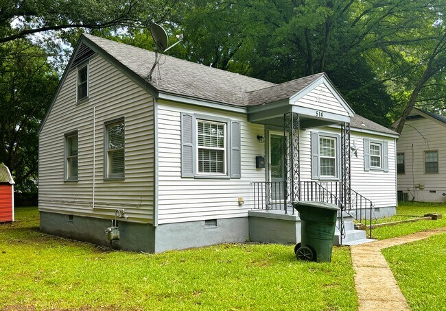 Building Photo - 514 Western Dr