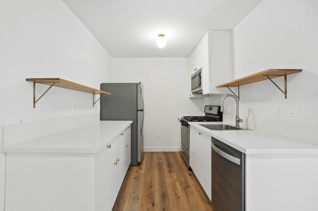 Foto del edificio - 15432 Gault St