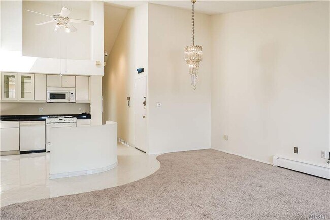 Building Photo - 25-36-36 120th St