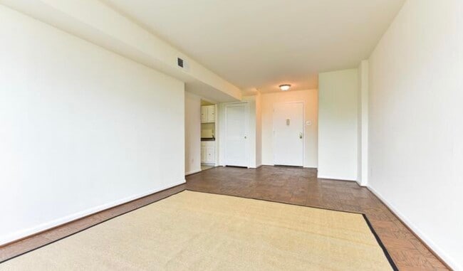 Foto del edificio - 5340 Holmes Run Pky