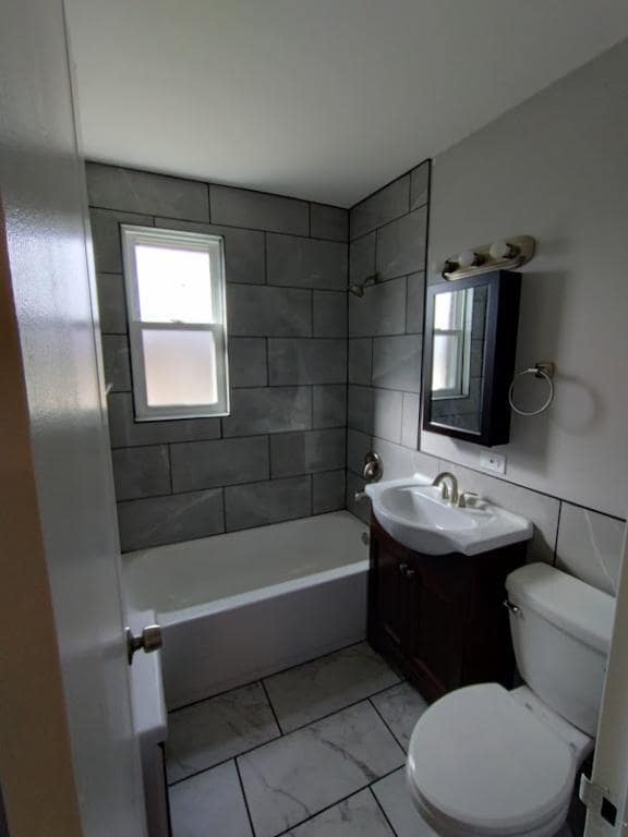 Building Photo - 1059 Midland Ave