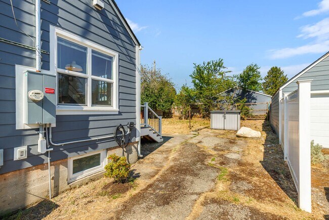 Foto del edificio - Bright & Spacious Remodeled Home Near Columbia City, Mt. Baker & Lake Washington