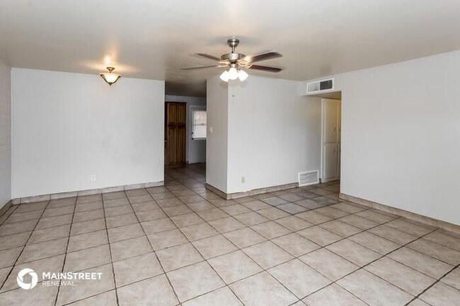 Building Photo - 6107 N 32nd Ave, Phoenix, AZ 85017