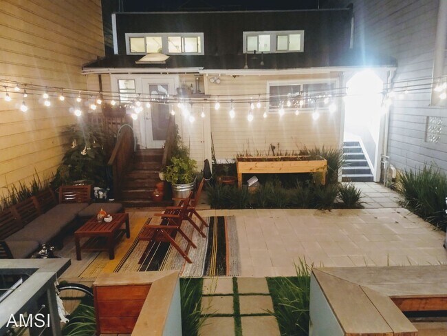 Foto del edificio - 4 br, 3 bath House - 777 Oak street