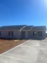 Building Photo - 492 State Rd S-42-2289