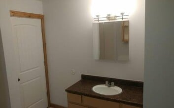 Building Photo - 5603 Ebb Way