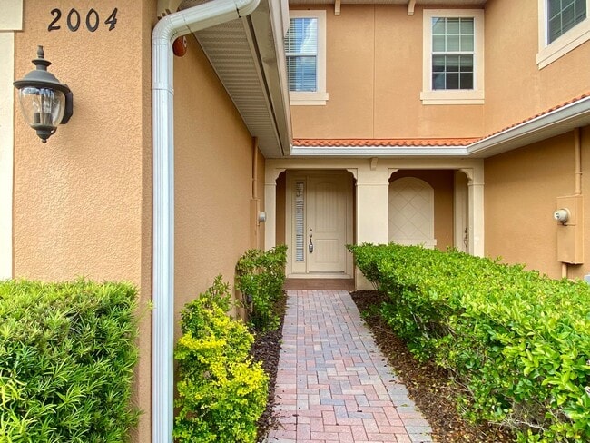Foto del edificio - 3 Bedroom, 2.5 Bath Townhome in Maitland V...