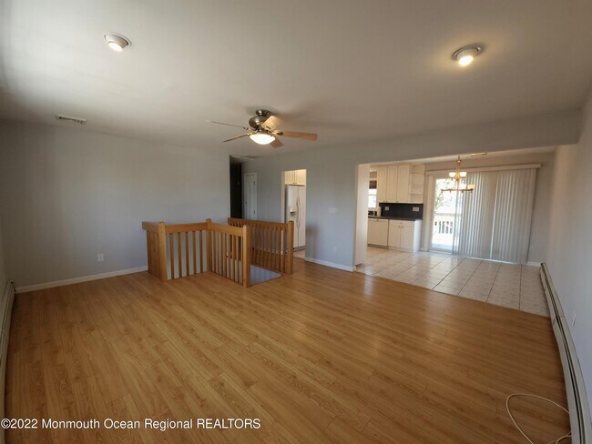 Building Photo - 4 Harbor View Ln