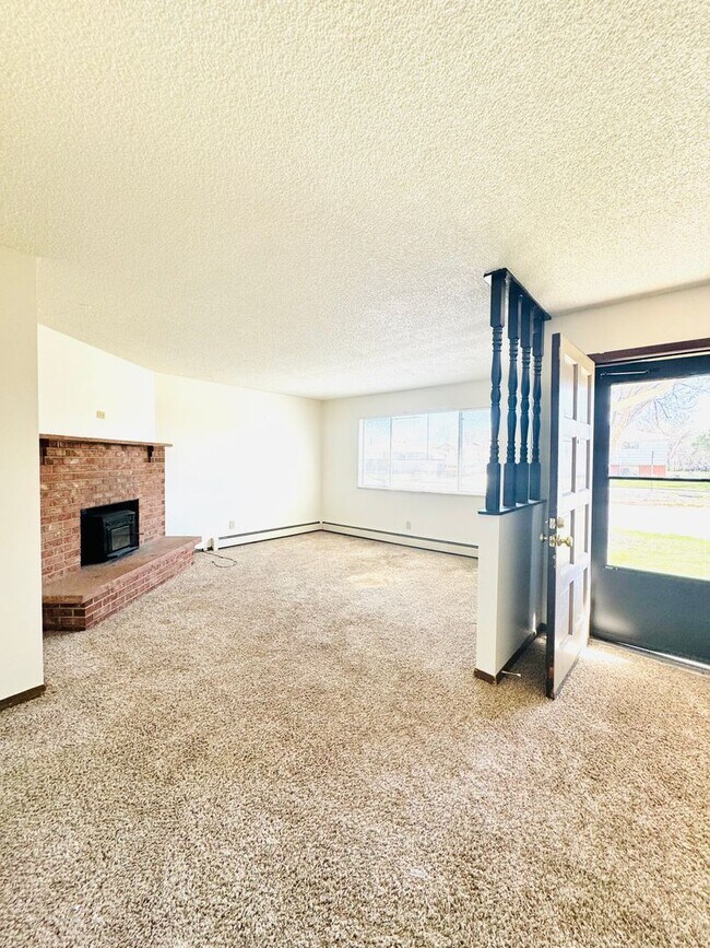 Foto del edificio - 1633 Elizabeth Ct