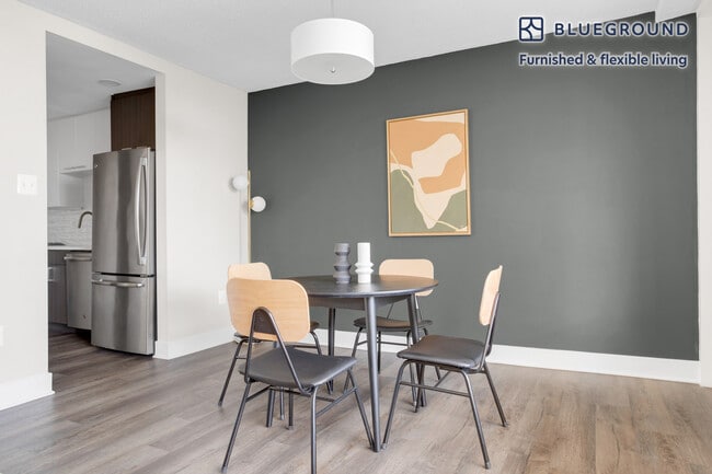 Foto del edificio - 1515 Richmond Hwy