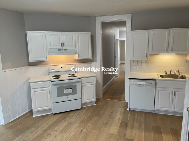 Foto del edificio - 1590 Cambridge St
