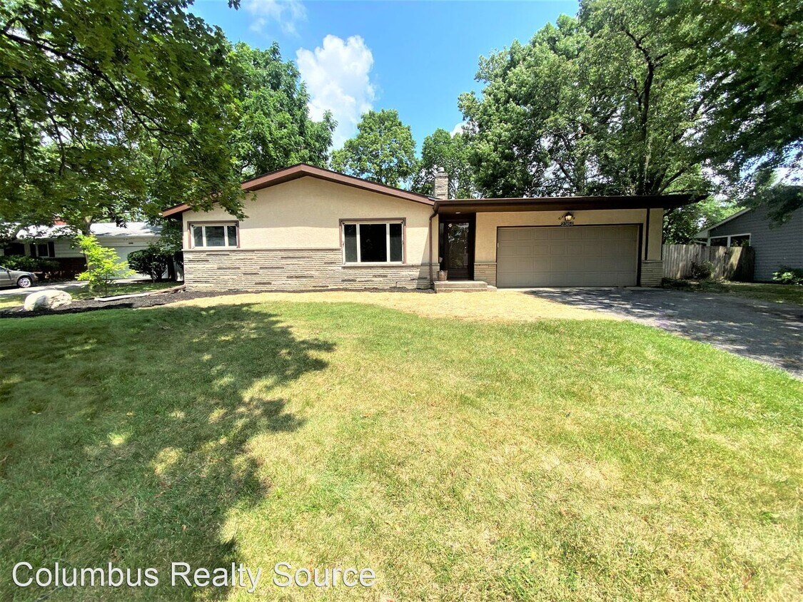 3 br, 2 bath House 2384 Johnston Road House for Rent in Columbus