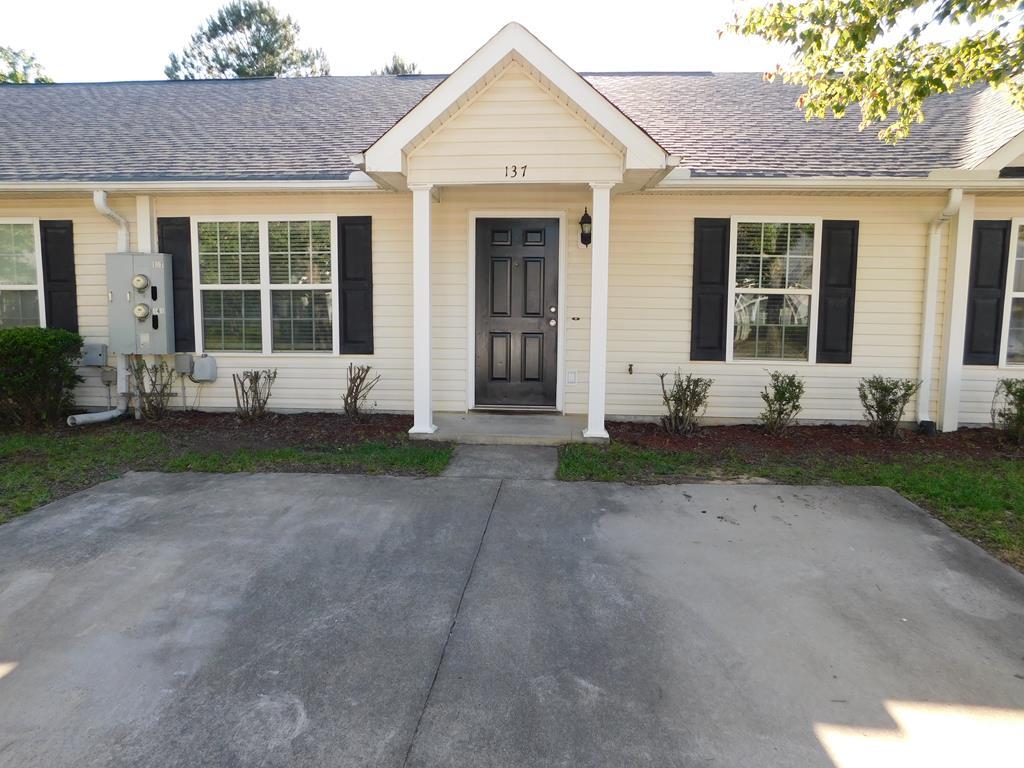 Primary Photo - 137 Photinia Dr