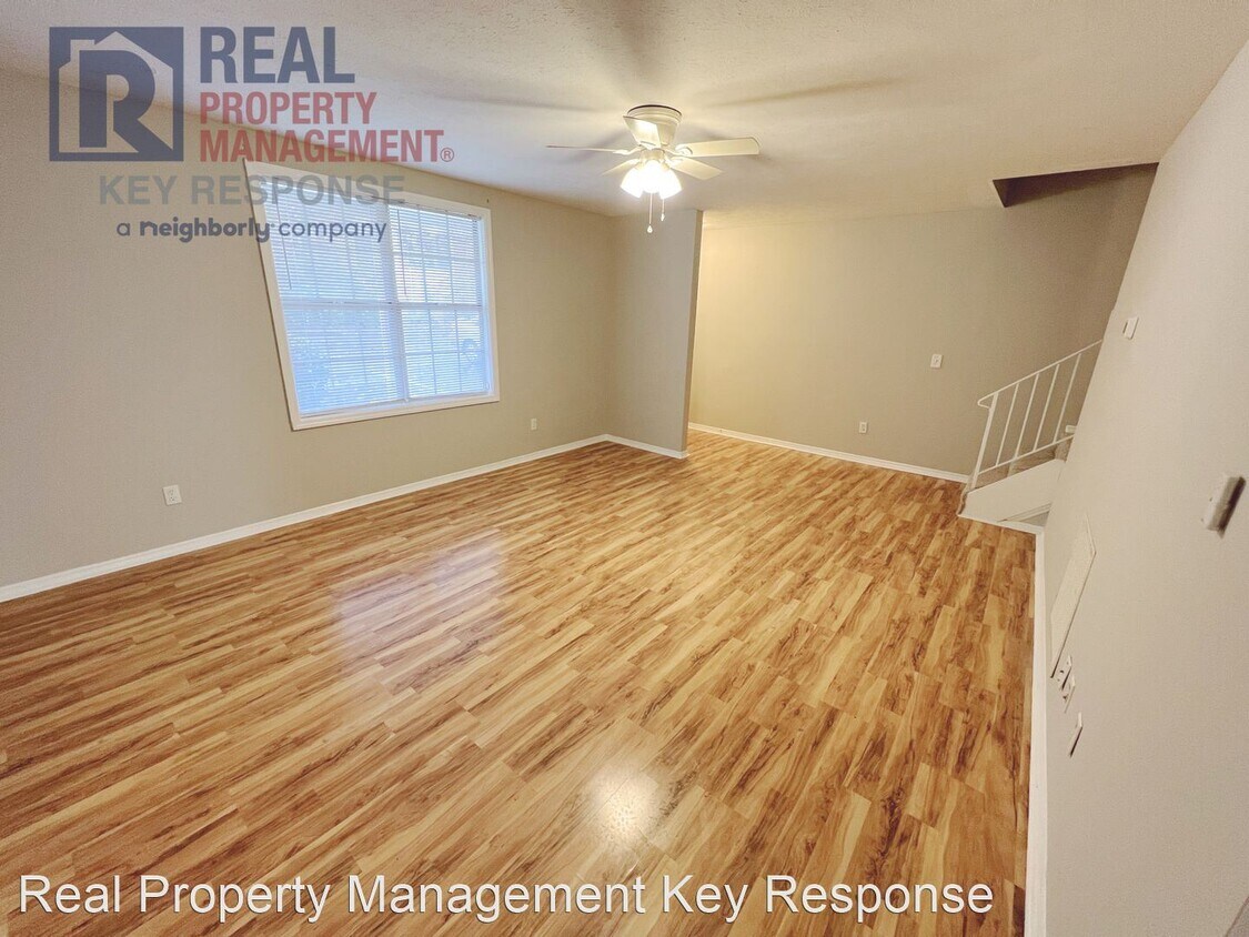 Foto principal - 2 br, 1.5 bath House - 117 Five Oaks Drive