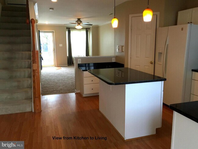 Building Photo - 25387 Bryson Dr