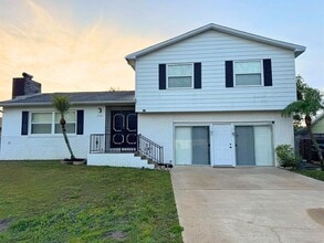 Building Photo - 2724 Pine Branch Dr