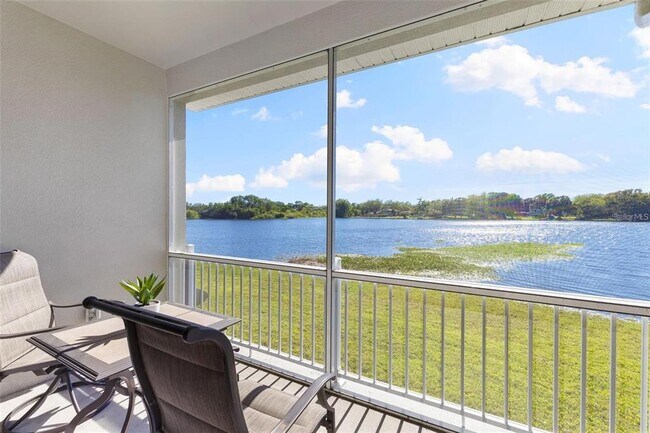 Foto del edificio - 1936 Lake Ridge Blvd