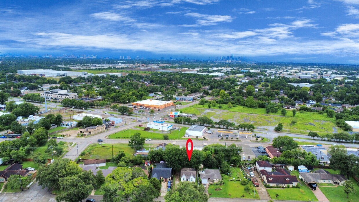 Foto principal - 6917 Rook Blvd