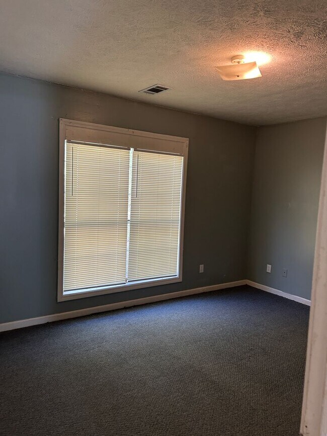 Foto del edificio - Renovated 3 Bedroom 2 Bath Home for Rent!