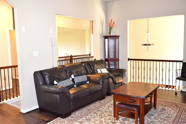 Foto del edificio - 5106 Autumn Rose Ln