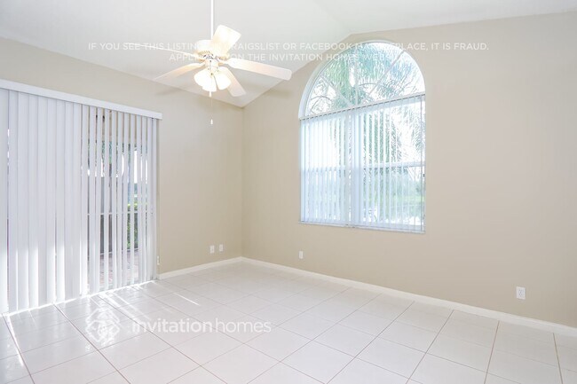 Foto del edificio - 7775 Springfield Lake Dr