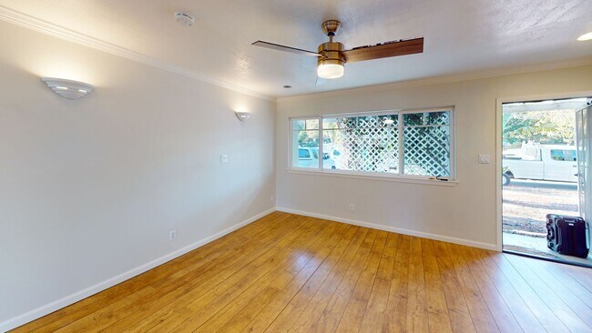 Foto del edificio - Charming 3 bedroom, 1-bathroom home in San...