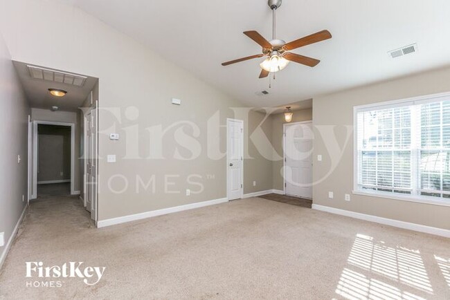 Foto del edificio - 5810 Sycamore Glen Rd