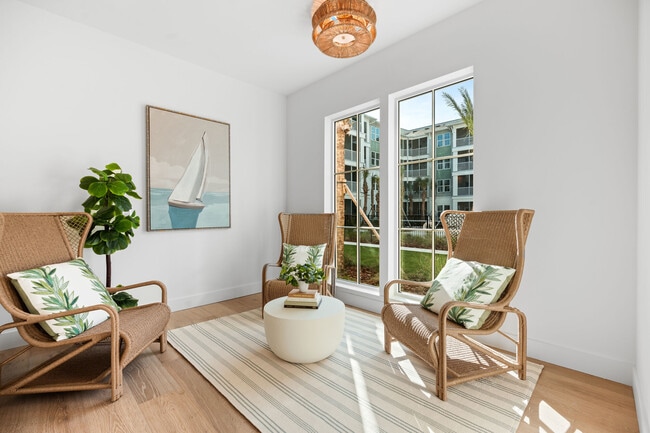 Building Photo - Wilton Palm Coast