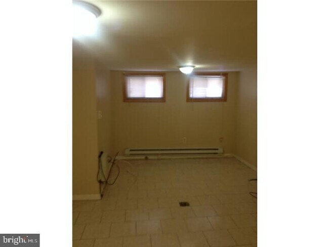 Foto del edificio - 7901 Woolston Ave