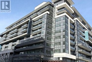 Building Photo - 395 Dundas St W