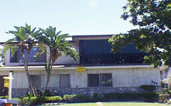 Foto del edificio - 338 N Howard St