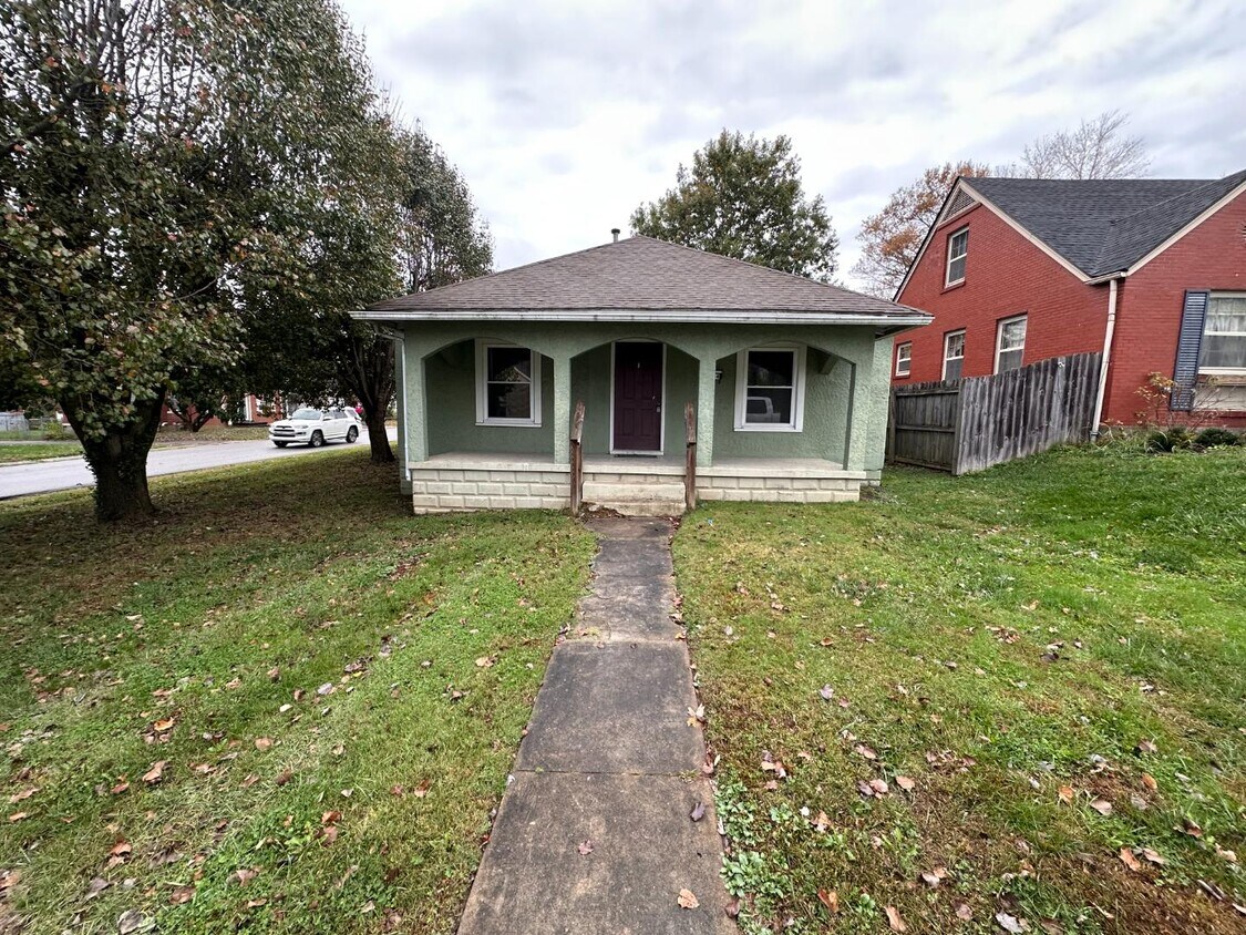 Foto principal - 134 S Maple St