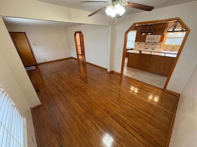 Foto del edificio - 328 Jacksonian Dr