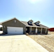 Building Photo - 7419 Kellogg Ave