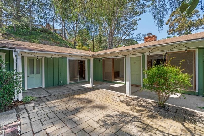 Building Photo - 1260 Oribia Rd