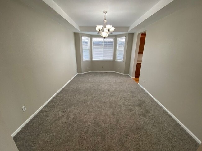 Building Photo - Spacious Home in Horizon Estates