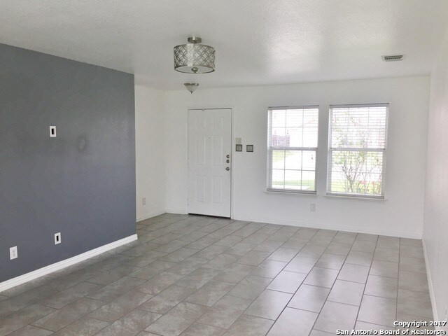 Living Room - 9722 Crescent Moon