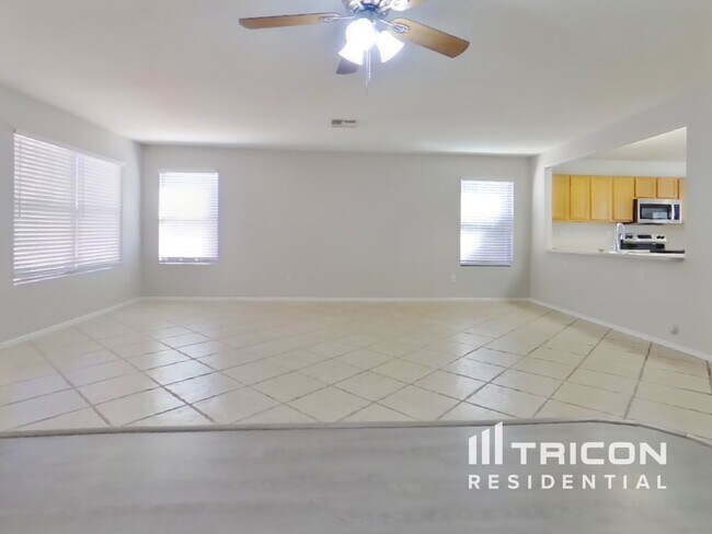 Foto del edificio - 10610 E Baywood Ave