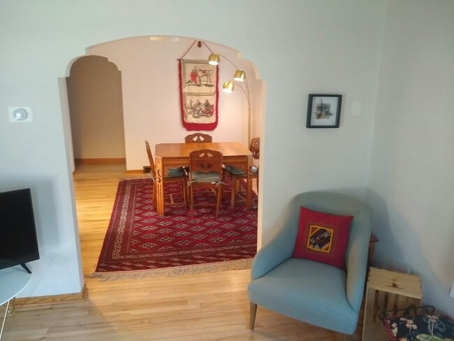 Building Photo - 2035 E Dayton St