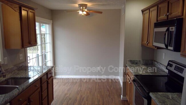 Foto del edificio - 4019 Tally Ho Ct