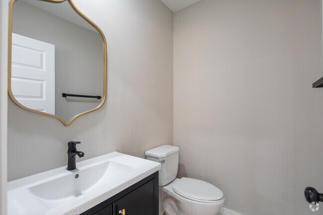 1 habitación, 1,5 baños - 750 pies cuadrados - Segundo baño - The Monarch Downtown